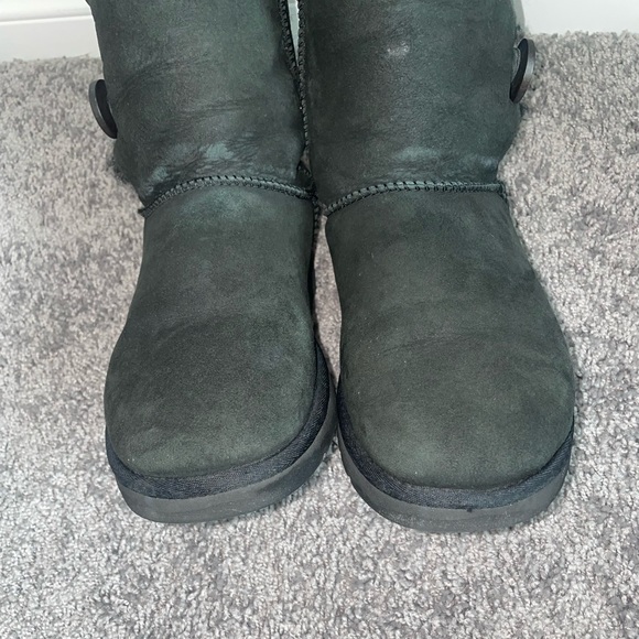 UGG Bailey Button Triplet II Boot - Picture 9 of 9